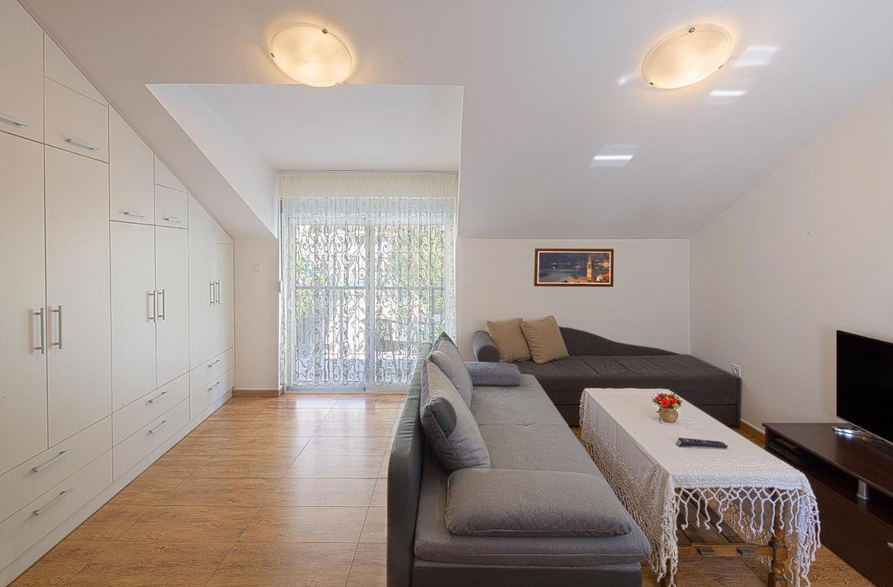 Apartment Kotor Bay Екстериор снимка
