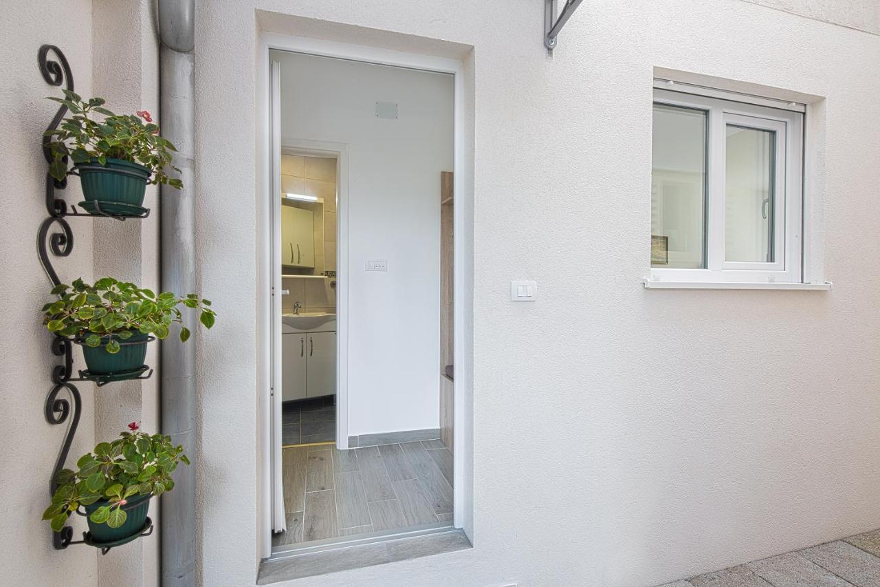 Apartment Kotor Bay Екстериор снимка